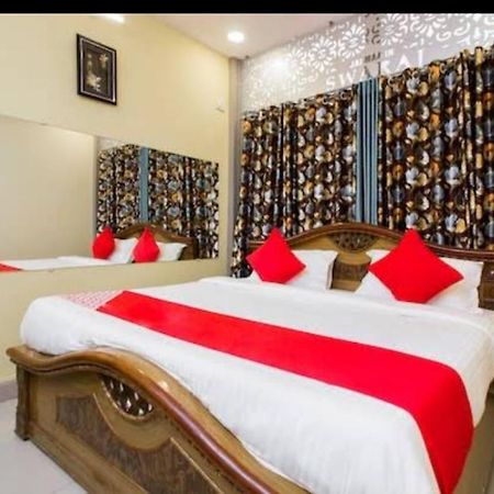 Hotel Swaraj Logde 潘韦尔 外观 照片