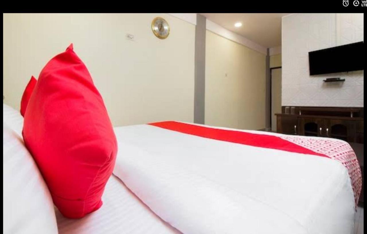Hotel Swaraj Logde 潘韦尔 外观 照片