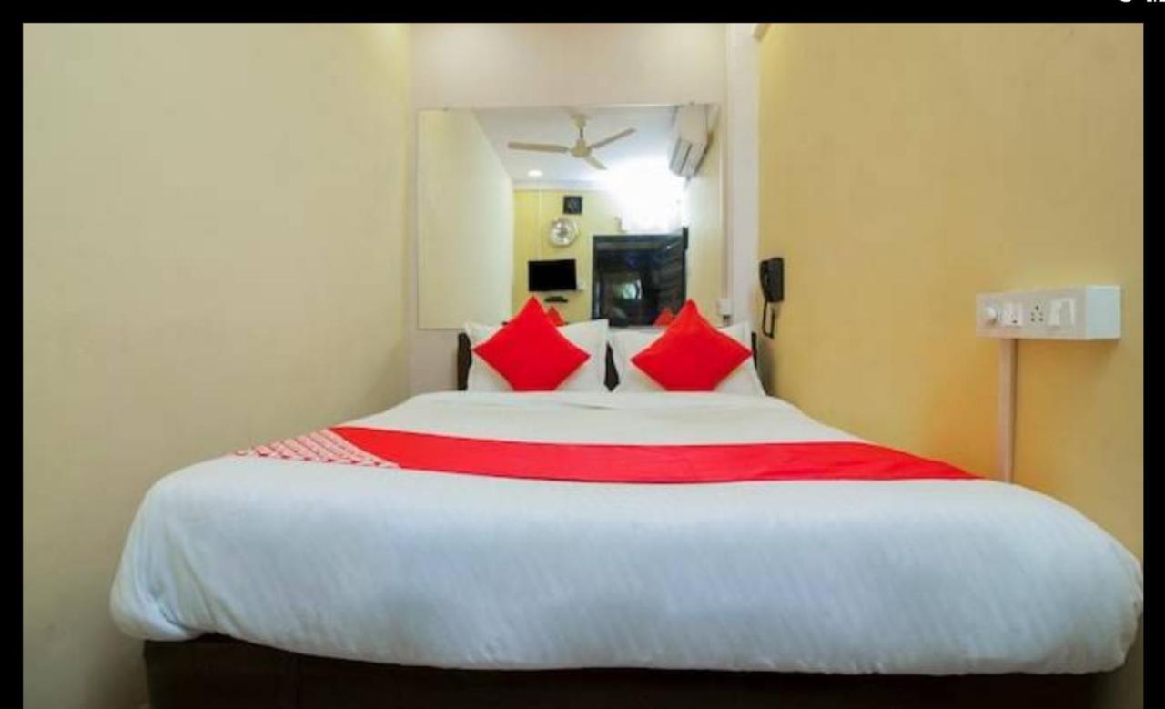 Hotel Swaraj Logde 潘韦尔 外观 照片