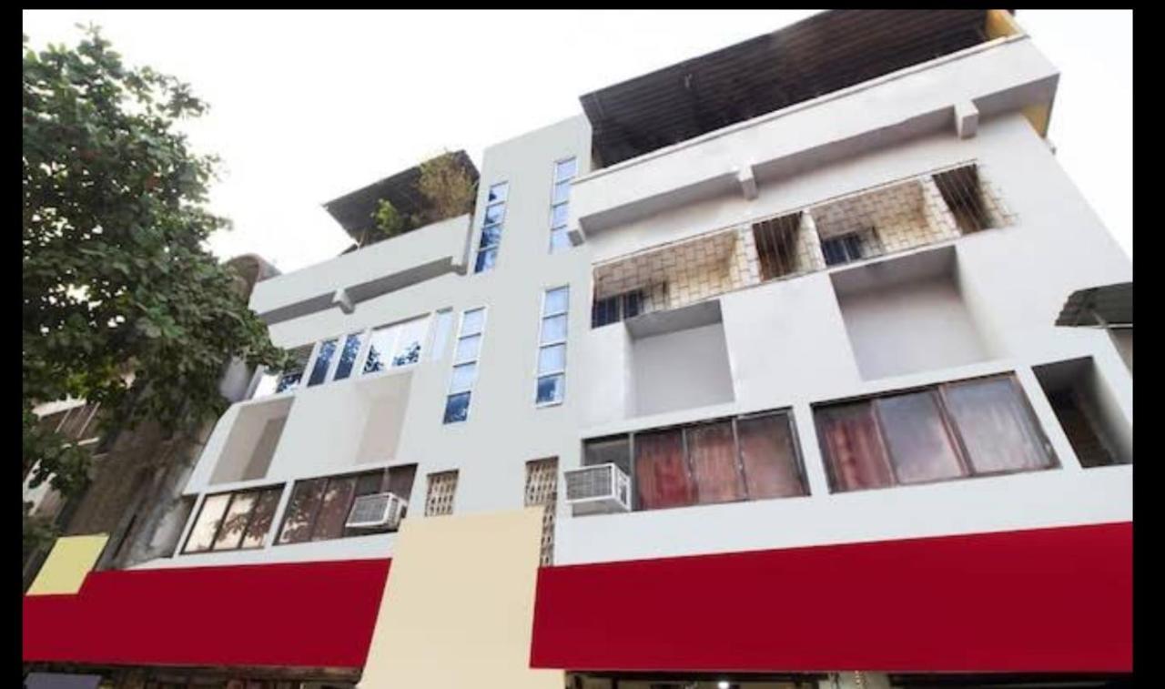 Hotel Swaraj Logde 潘韦尔 外观 照片